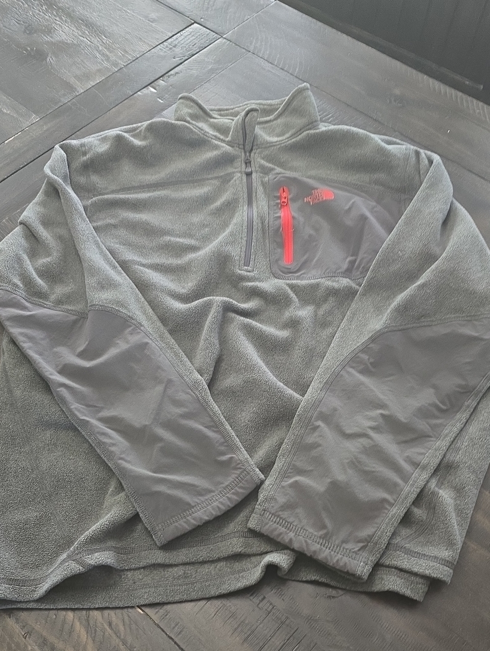 NORTH FACE Mens Polartec 1/2 Zip Fleece Pullover Grey. XL. Flaw